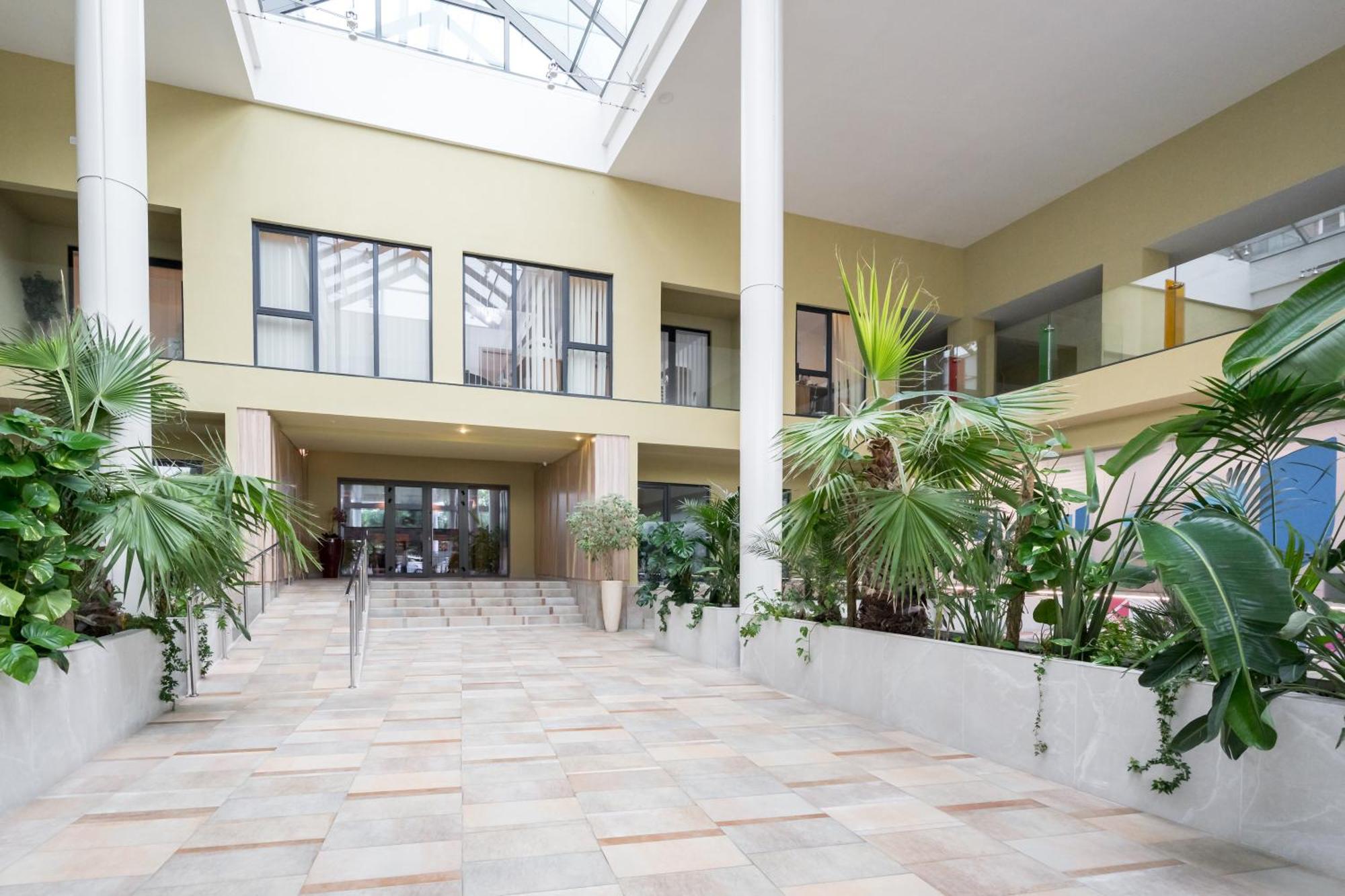 Charlotte Grand Bucharest Appartement Buitenkant foto